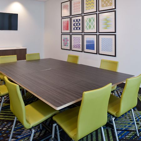Holiday Inn Express & Suites - Ottumwa By Ihg Ngoại thất bức ảnh