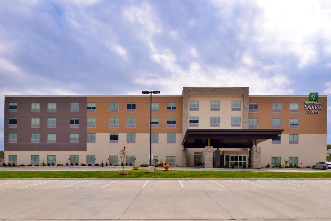 Holiday Inn Express & Suites - Ottumwa By Ihg Ngoại thất bức ảnh