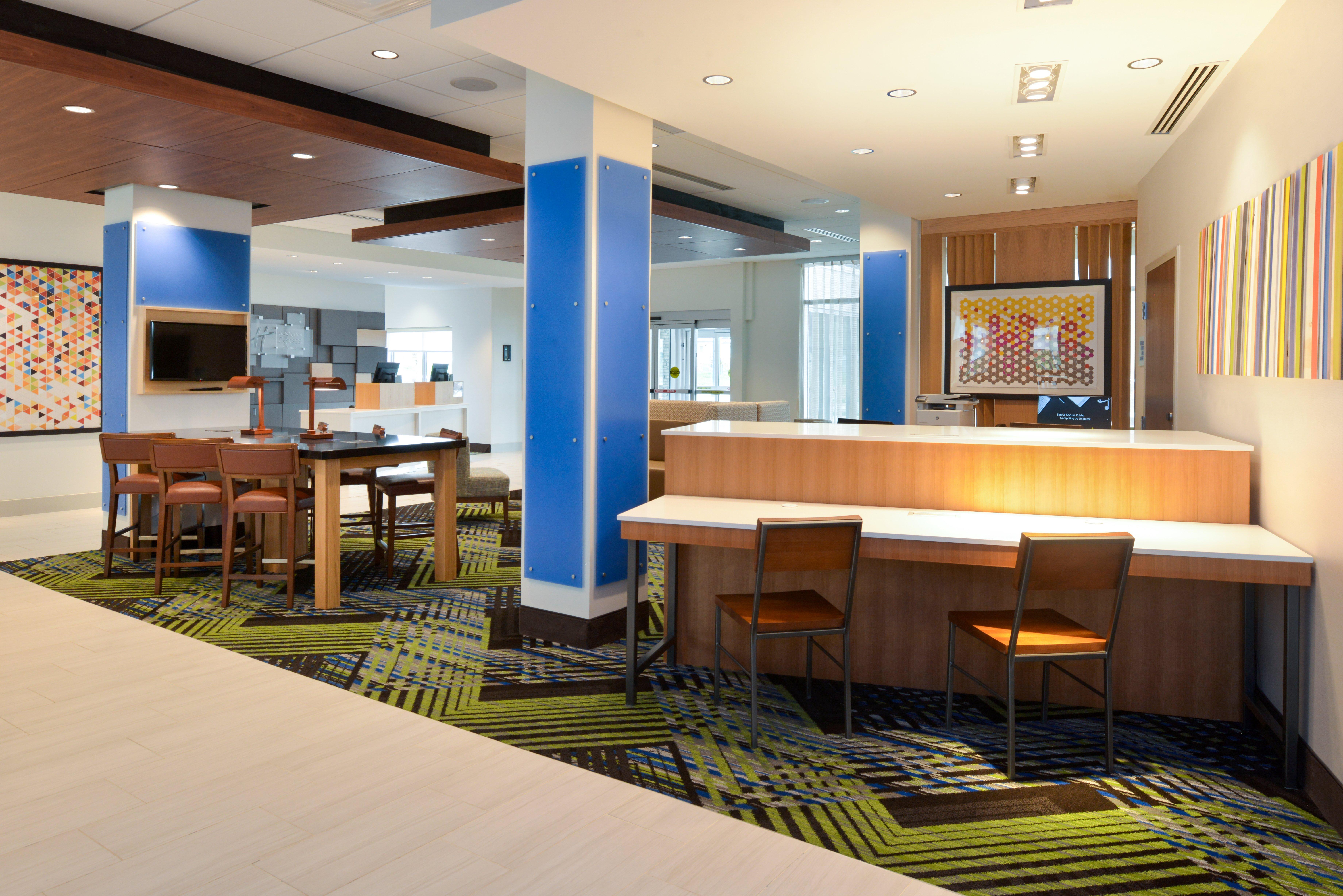 Holiday Inn Express & Suites - Ottumwa By Ihg Ngoại thất bức ảnh